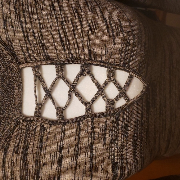 Dress - Picture 5 of 6